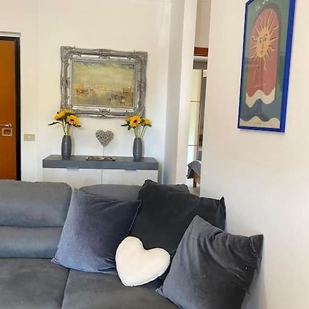 A Casa Di Tina Genzano di Roma Exterior foto