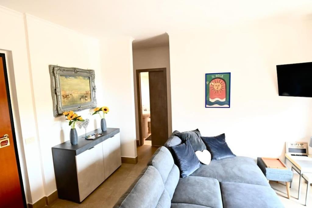 A Casa Di Tina Genzano di Roma Exterior foto
