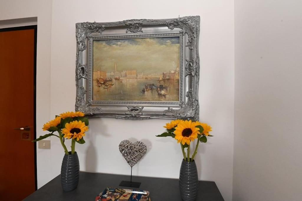A Casa Di Tina Genzano di Roma Exterior foto