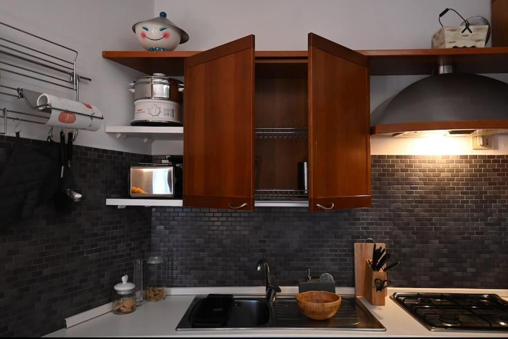 A Casa Di Tina Genzano di Roma Exterior foto